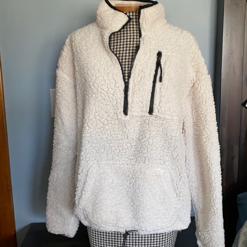 No Boundaries pull over sweater
